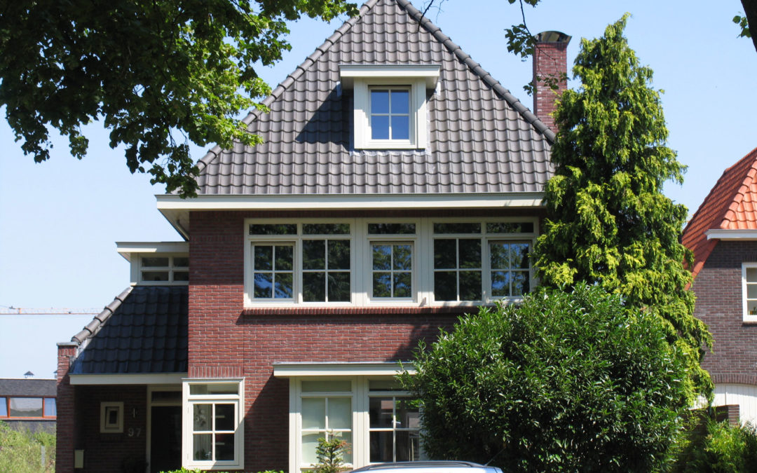 Jaren-dertig woning aan de singel in Enschede