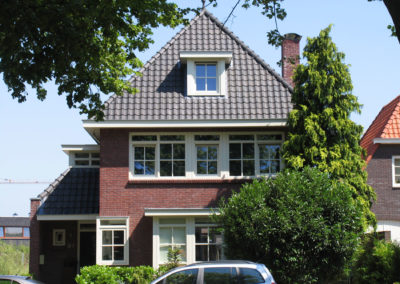 Jaren-dertig woning aan de singel in Enschede