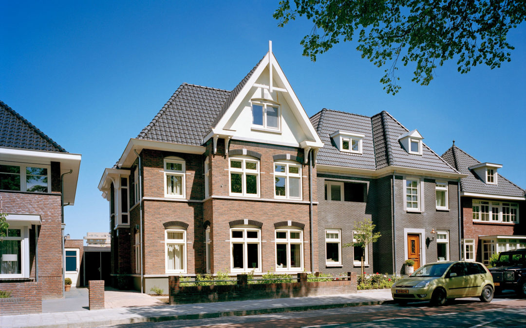 Statige stadsvilla in klassieke chaletstijl in Enschede