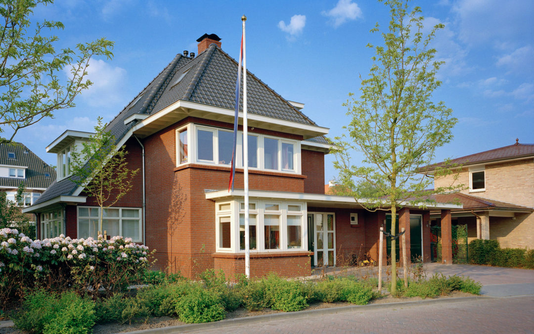 Jaren 30 woning met garage te Enschede